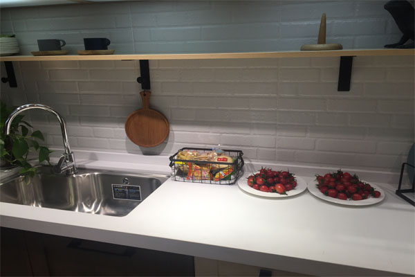 審美決定產(chǎn)品研發(fā)水平：印象派藝術(shù)、色彩學(xué)與石英石調(diào)色技術(shù)研發(fā)